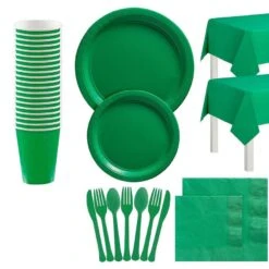 Festive Green Tableware Kit For 20 Guests
